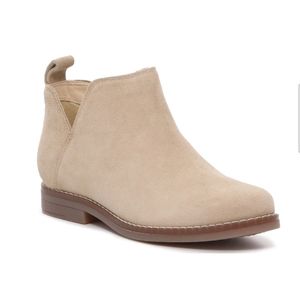 Hush puppies booties